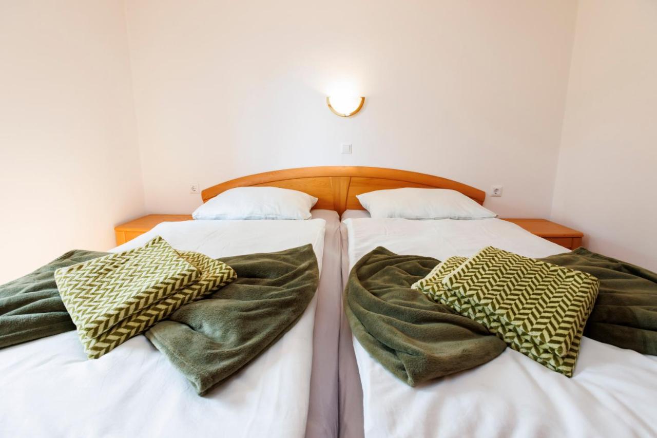 Apartmaji Pr' Brdarju Apartman Bohinji-tó Kültér fotó