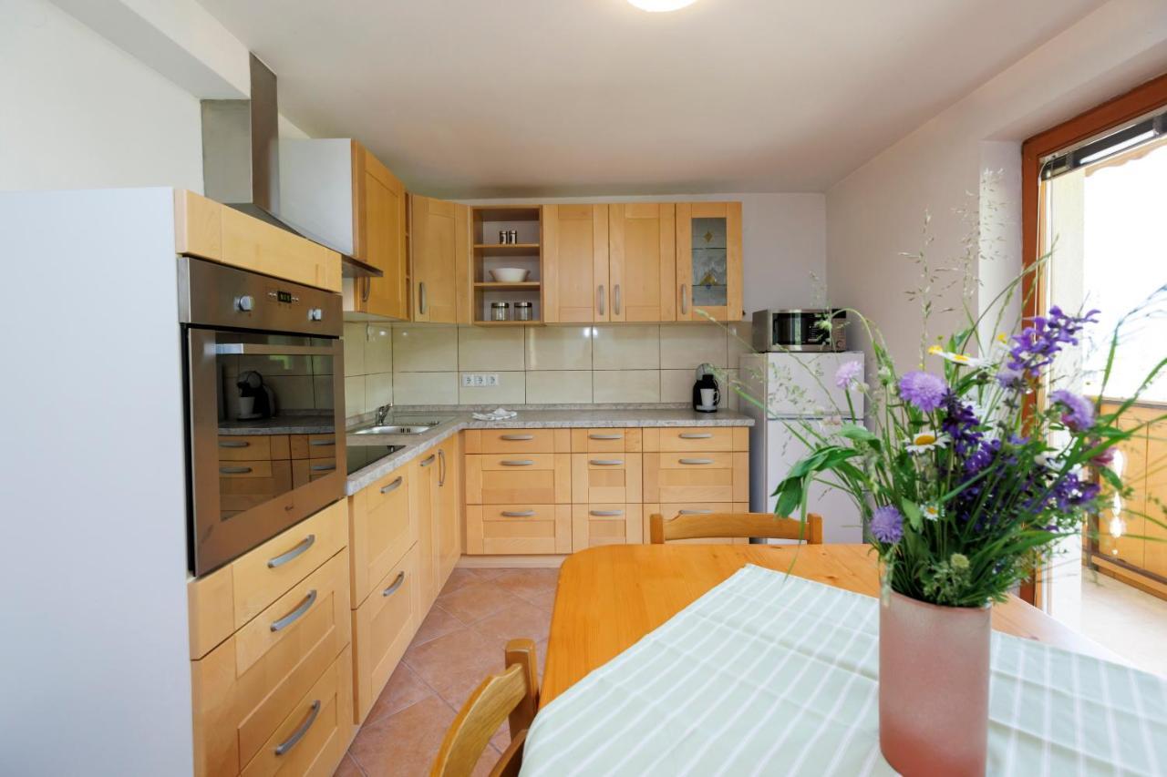 Apartmaji Pr' Brdarju Apartman Bohinji-tó Kültér fotó
