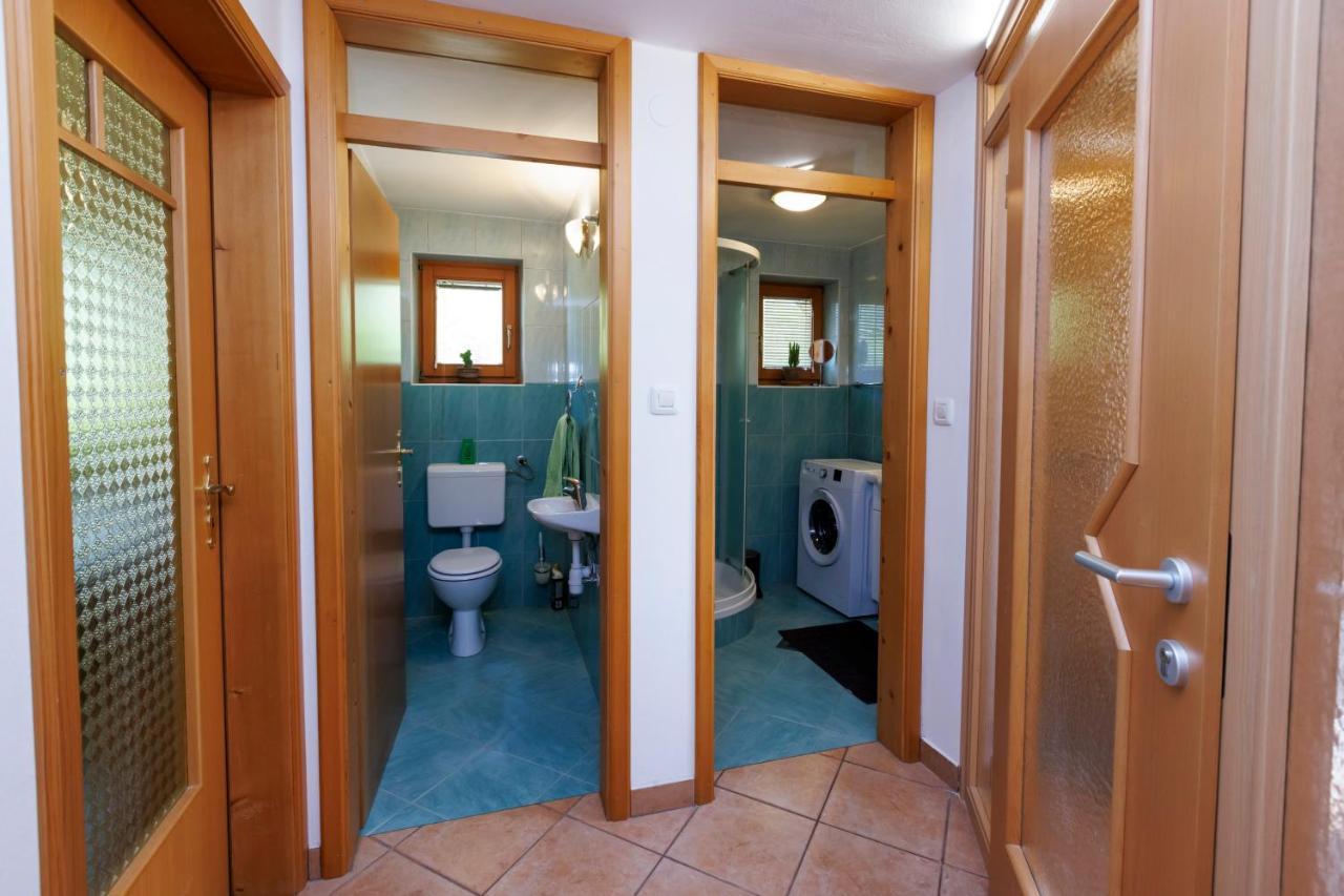 Apartmaji Pr' Brdarju Apartman Bohinji-tó Kültér fotó